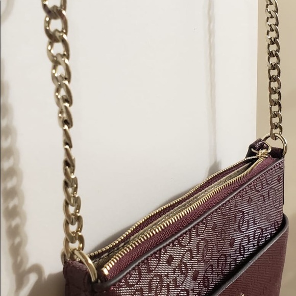 GUESS Maroon Gold Chain Sidebag - Picture 7 of 7